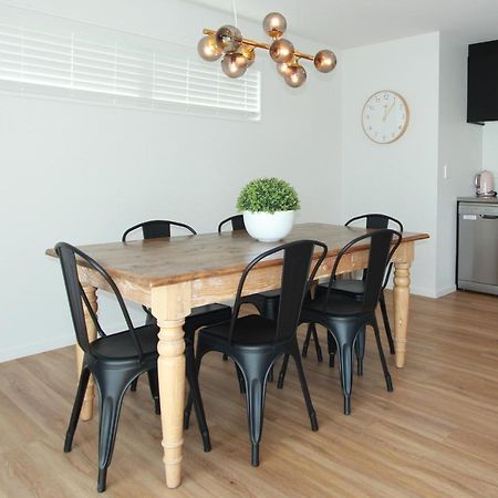 3 - Sunny Brand New House Villa Wanaka Ngoại thất bức ảnh